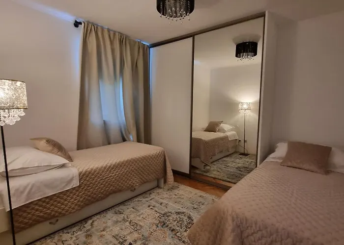 Lucia Apartment Split